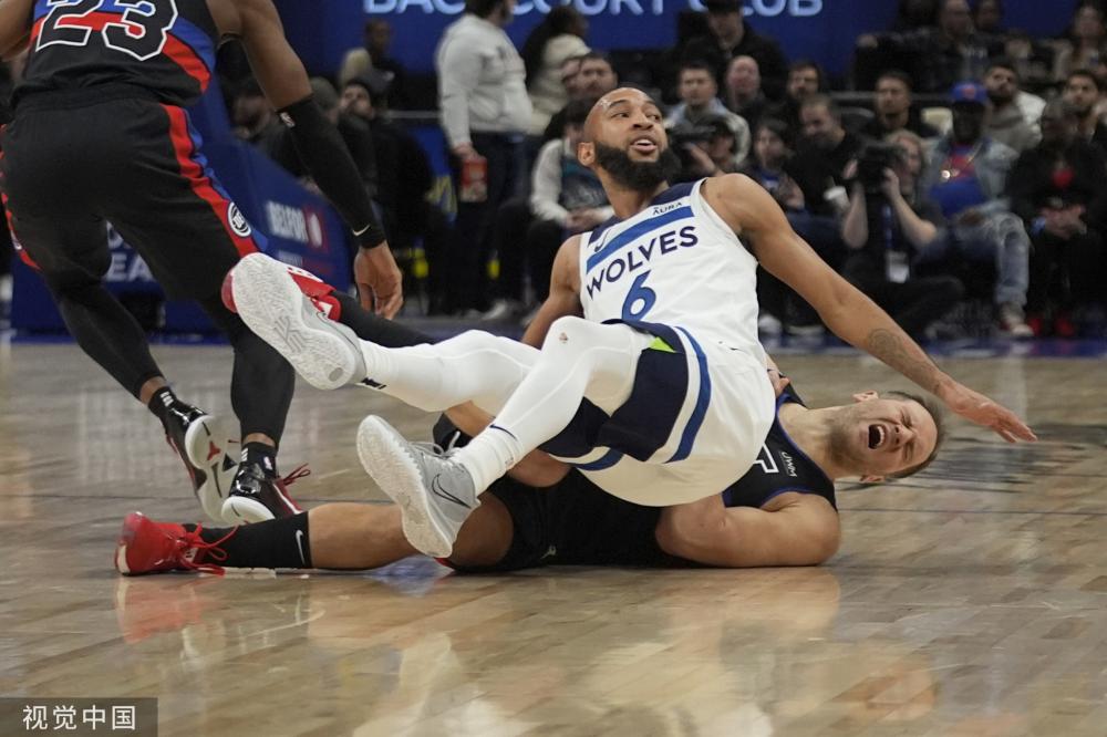 牌的观众和 牌的观众和